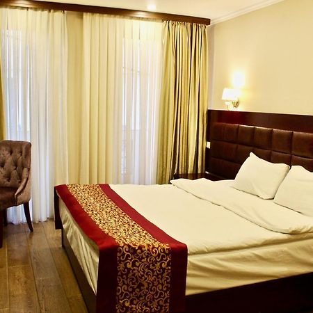 Velvet Hotel Tbilisi Exterior photo